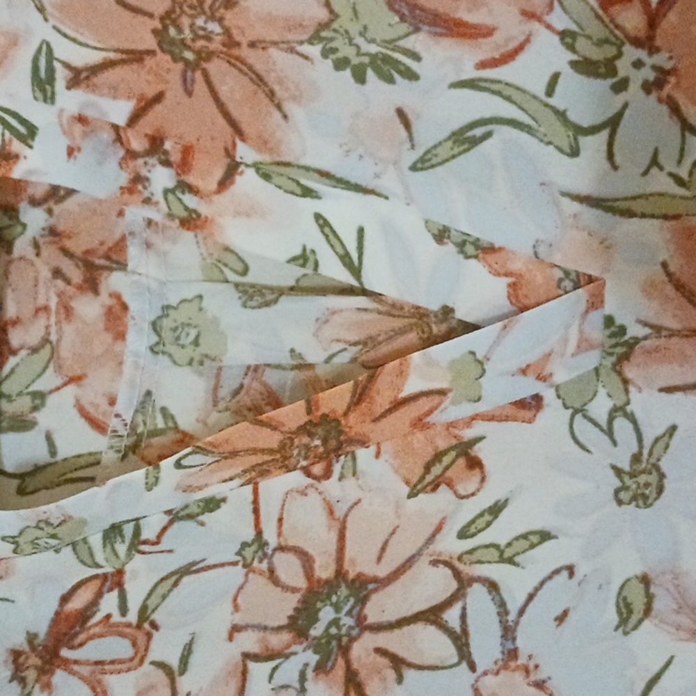 Orange Floral Sleeveless Blouse with Mandarin Collar - Picture 5 of 6